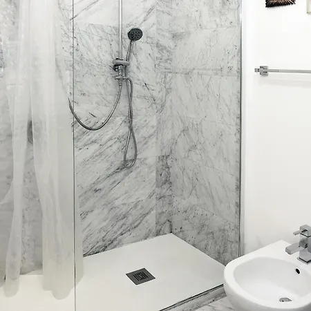 Comecasa 2 Bedrooms In Santa Sofia Апартаменты Милан